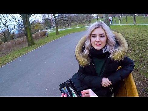 ❤️ Gleypir heitt ásamt ókunnugra fyrir peninga - blástur í garðinum eftir Evu Elfie Heimabakað klám á is.tuberxxx-com.ru ️❤